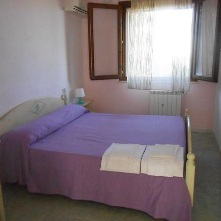 Agriturismo Tupei Hotel Calasetta Cameră foto