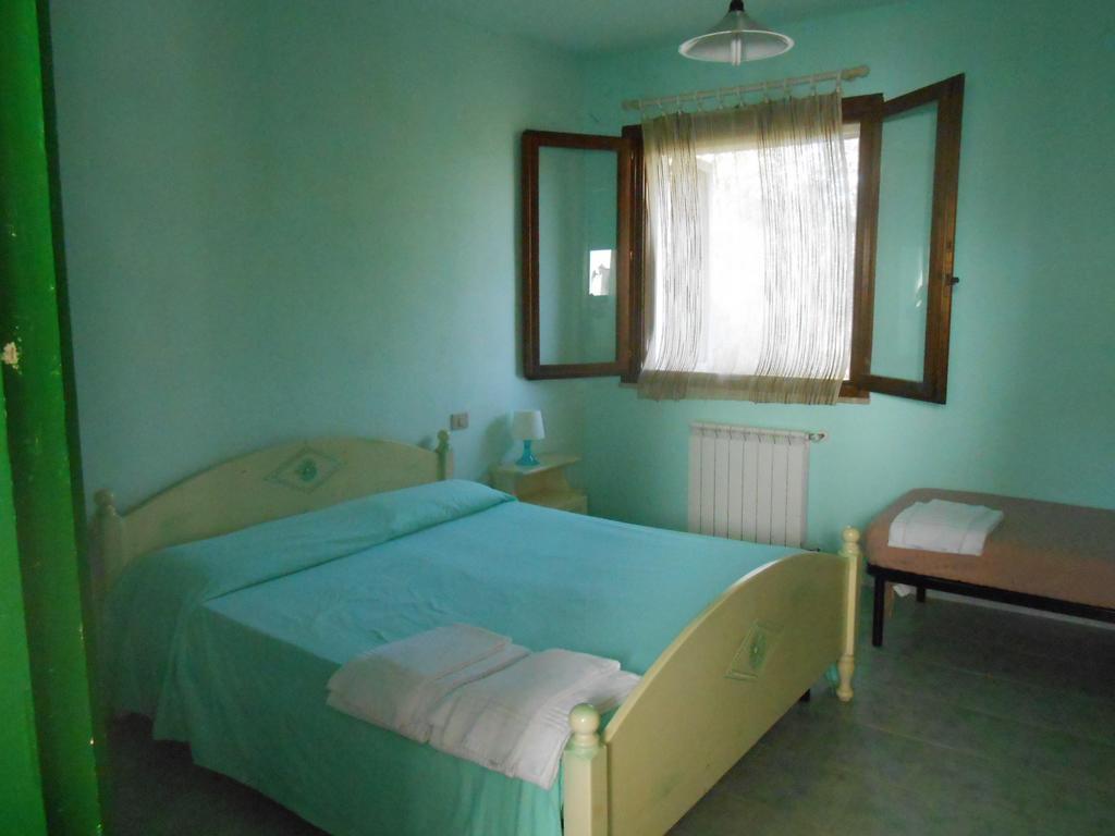 Agriturismo Tupei Hotel Calasetta Cameră foto